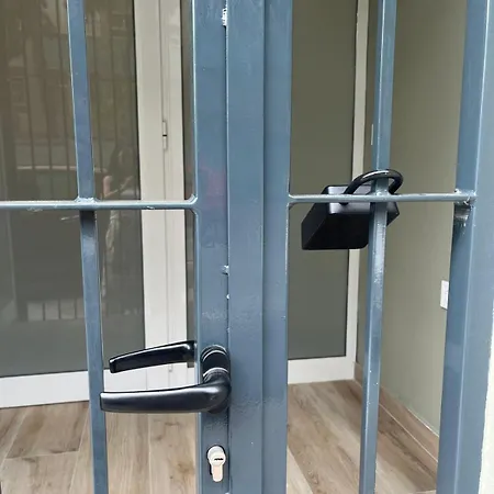 Modern And Independent Appartement