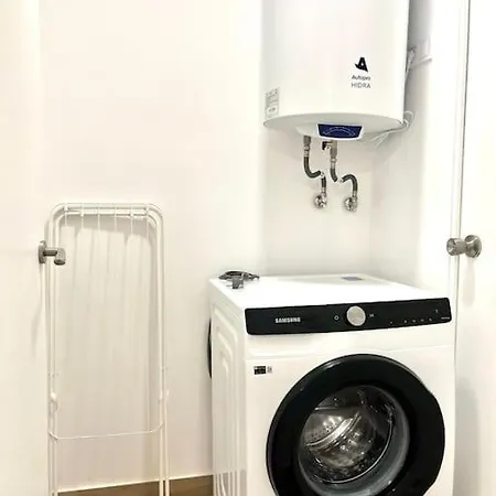 Modern And Independent * Alicante