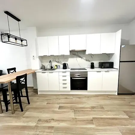 Modern And Independent * Alicante